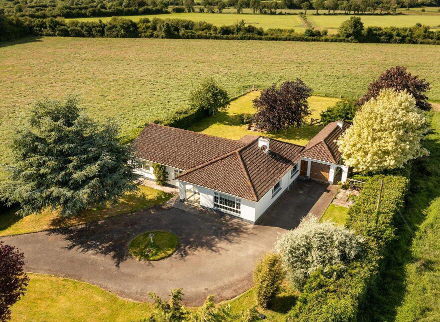 Lea Castle, Lea Road, Portarlington, R32A6C9