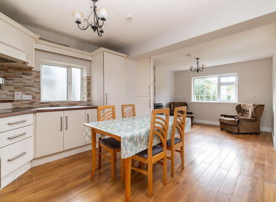 38 Saint Brochan's Park, Bracknagh, R51KH73