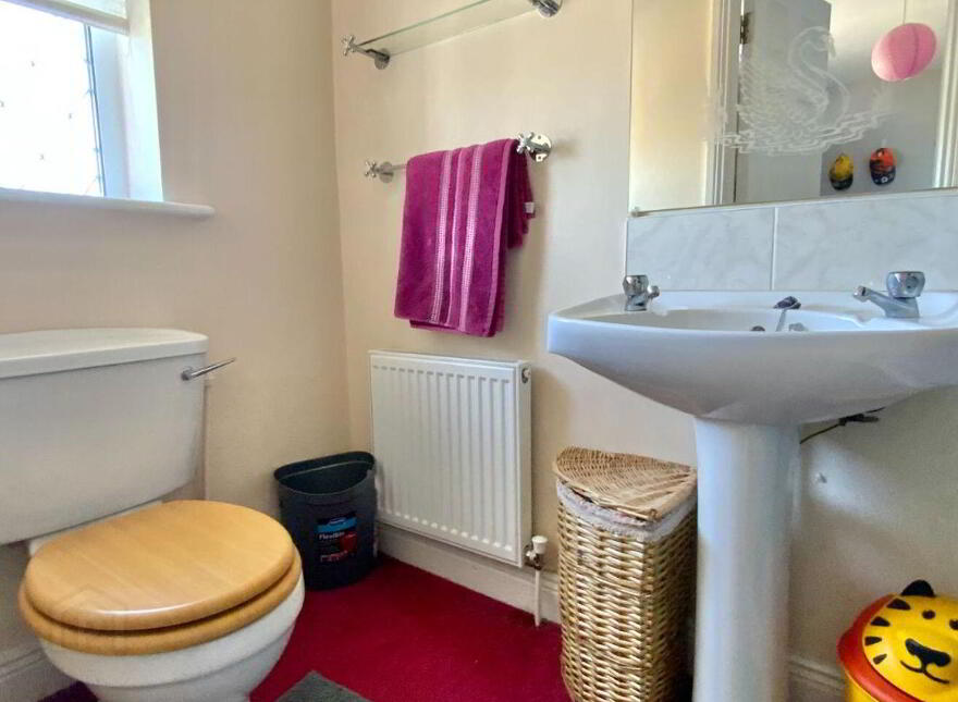 17 Seaview Avenue, Ferrybank, Ferrybank, Y14CP38