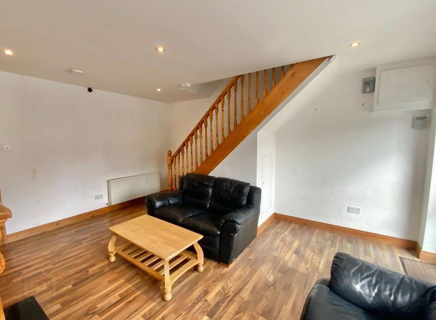 13 Saint Michael's Terrace, Arklow, Y14FC81