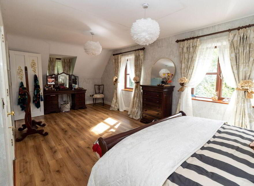 East, Gate Lodge, Glenart, Arklow, Y14HC98