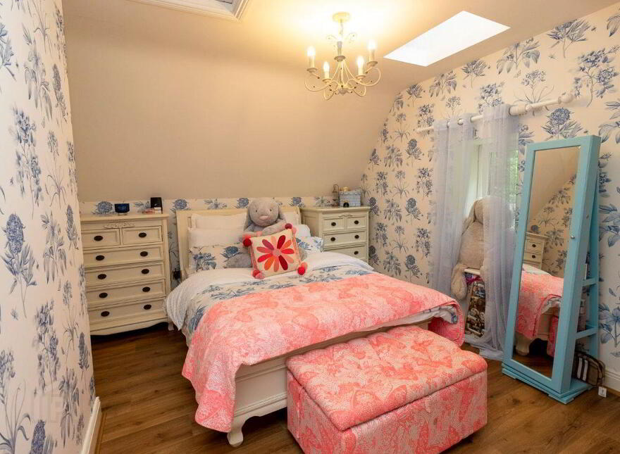 East, Gate Lodge, Glenart, Arklow, Y14HC98