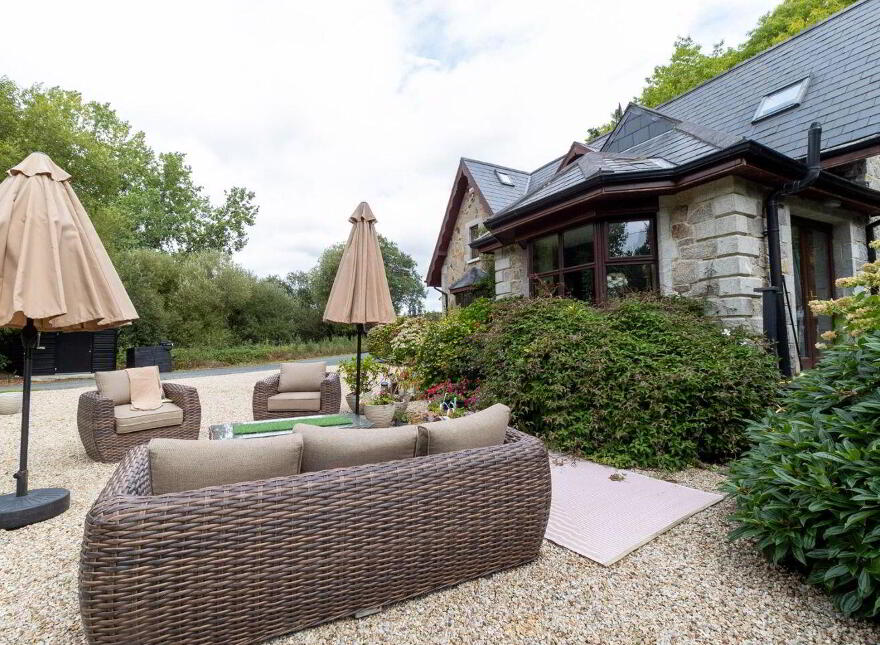 East, Gate Lodge, Glenart, Arklow, Y14HC98