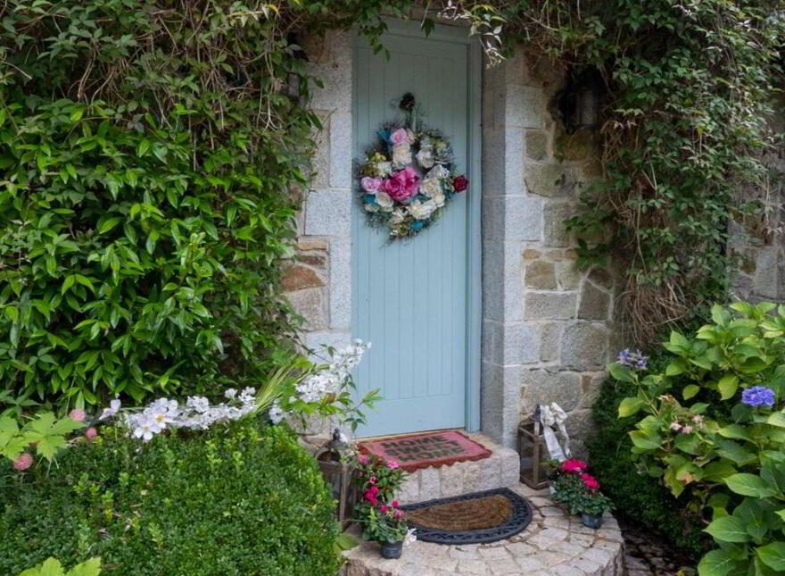 East, Gate Lodge, Glenart, Arklow, Y14HC98