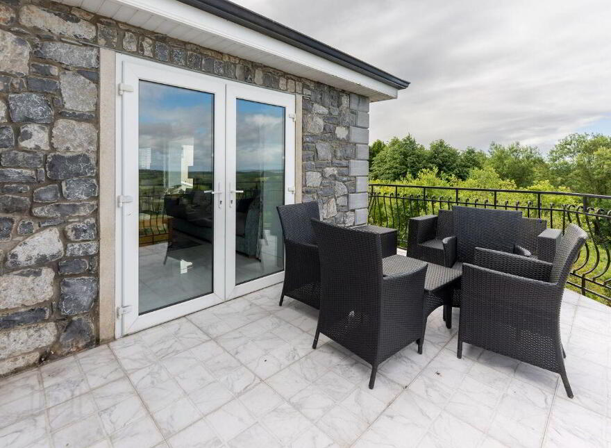 1 Castlecourt, Brickhill, Cratloe, V95EA00