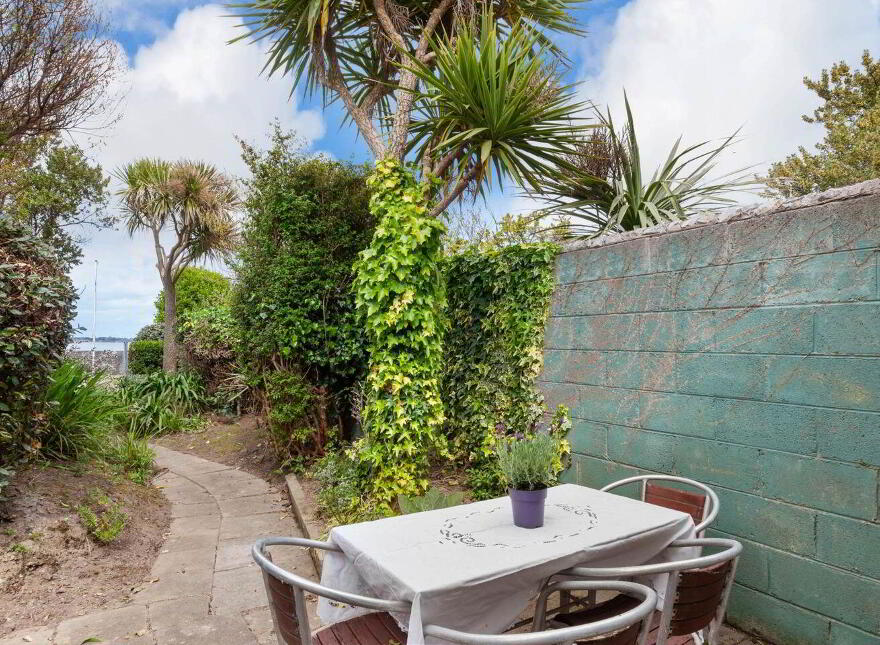 Robbswall Cottage, Coast Road, Malahide, K36YY90