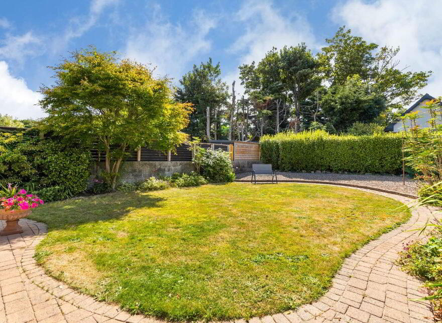 6 Sutton Park, Sutton, Sutton, D13E3F9
