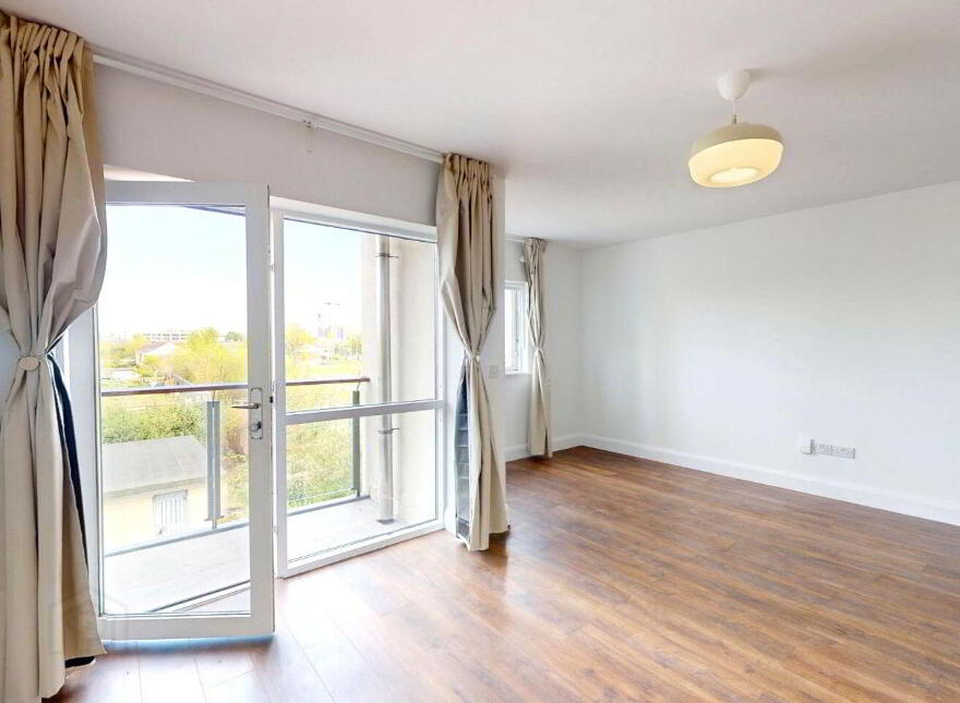 Apartment 107 FIXED PRICE 275 000 NO BIDDING, The Plaza, Dublin 9, D09X302