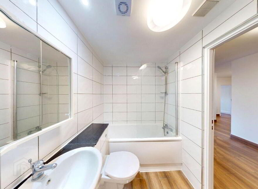 Apartment 107 FIXED PRICE 275 000 NO BIDDING, The Plaza, Dublin 9, D09X302
