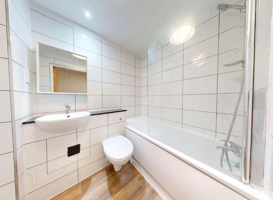Apartment 107 FIXED PRICE 275 000 NO BIDDING, The Plaza, Dublin 9, D09X302
