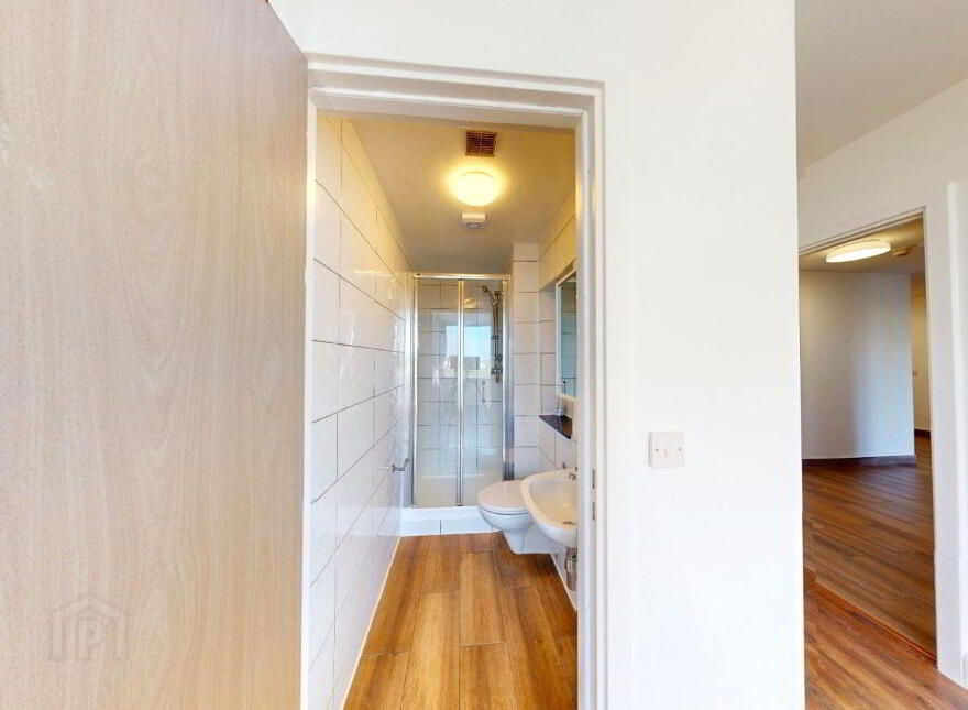 Apartment 107 FIXED PRICE 275 000 NO BIDDING, The Plaza, Dublin 9, D09X302
