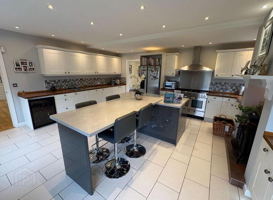 Aharas, Ballingeary, Macroom, P12H702