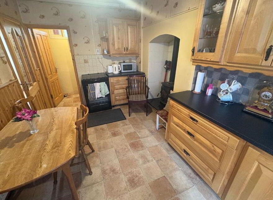 46 Main Street, Macroom, P12NY20