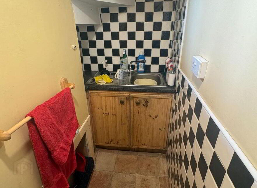 46 Main Street, Macroom, P12NY20