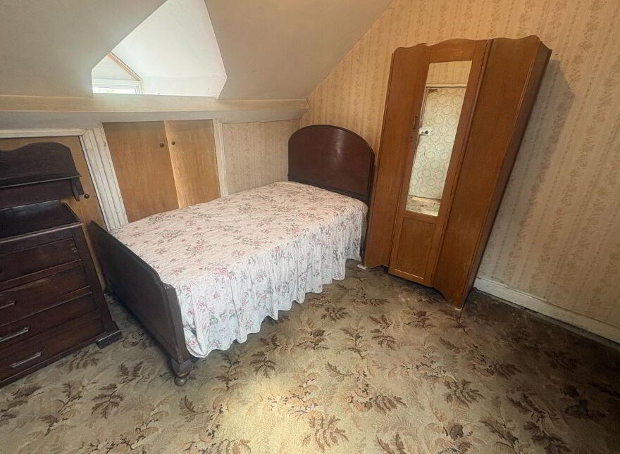 46 Main Street, Macroom, P12NY20