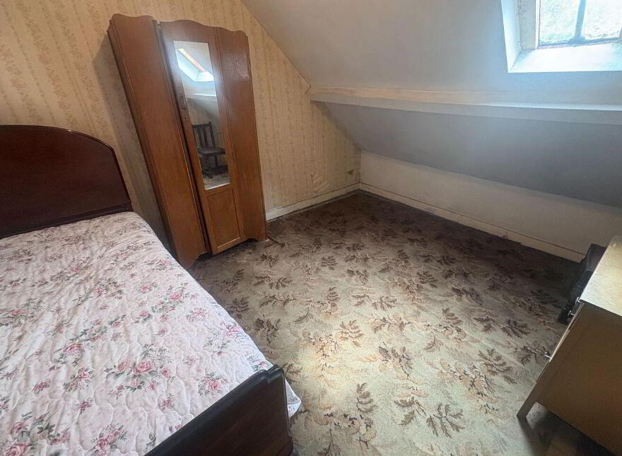 46 Main Street, Macroom, P12NY20