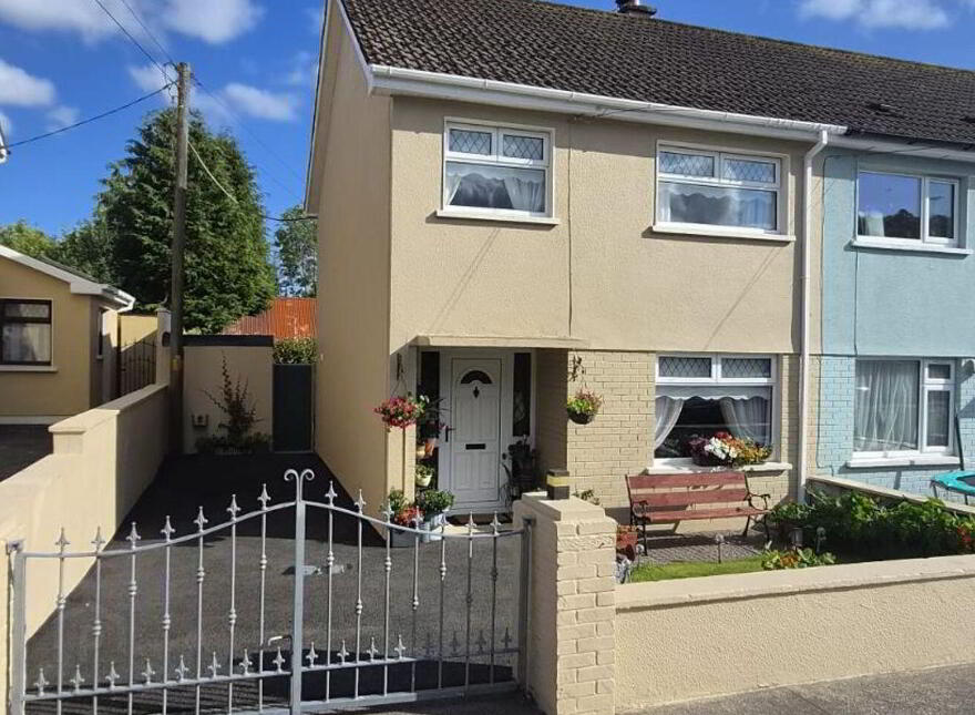 4 Saint Gobnaits Terrace, Ballymakeera, Macroom, P12HD43 photo
