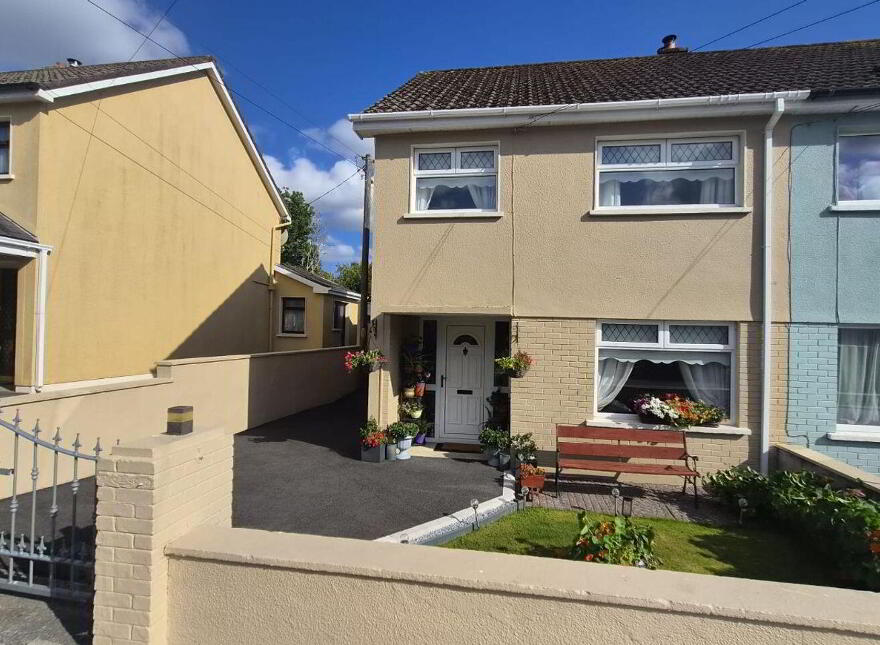 4 Saint Gobnaits Terrace, Ballymakeera, Macroom, P12HD43