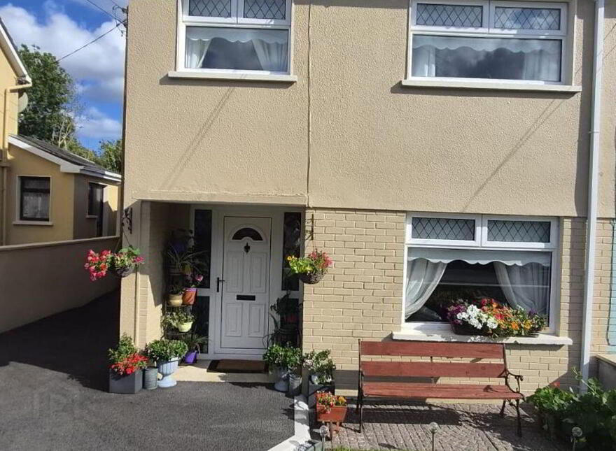 4 Saint Gobnaits Terrace, Ballymakeera, Macroom, P12HD43