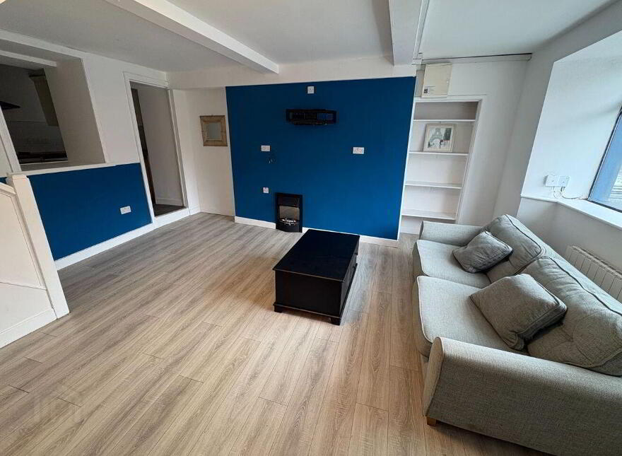 8 Castle Street, Macroom, P12YD36