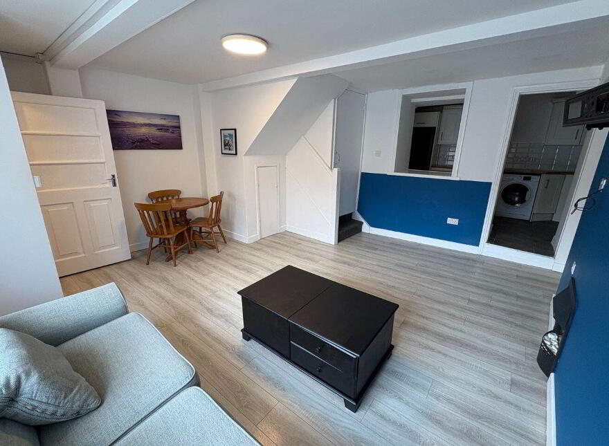 8 Castle Street, Macroom, P12YD36