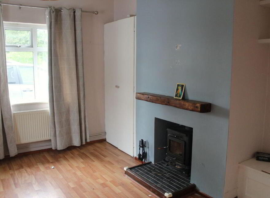 Roseborough, Tipperary Town, E34EE72
