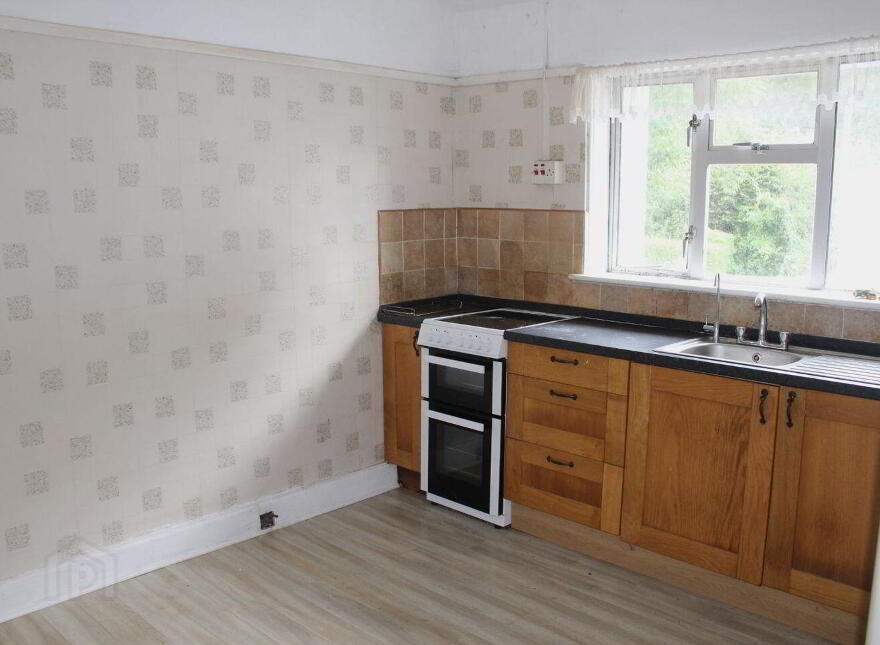 Roseborough, Tipperary Town, E34EE72