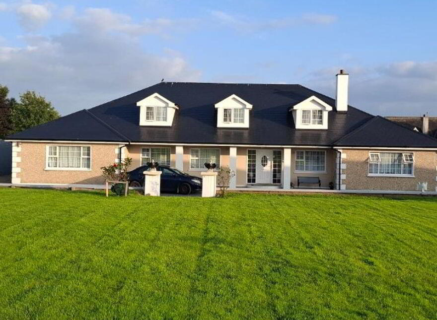 Rathsasseragh, Reddan's Walk, Reddan's Walk, E34HN23 photo