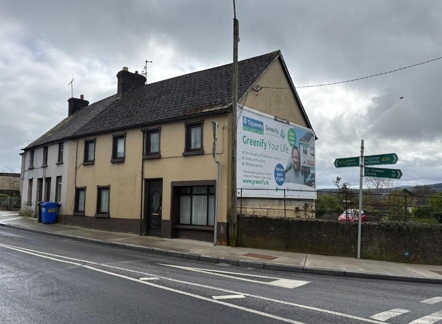 1 East Bank Place, Tipperary Town, E34CD79