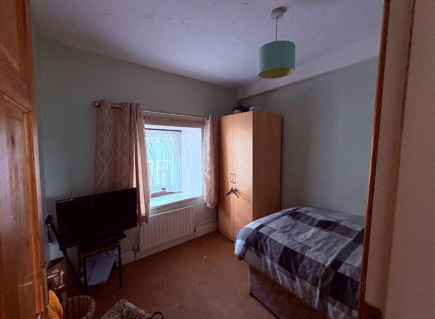 1 East Bank Place, Tipperary Town, E34CD79