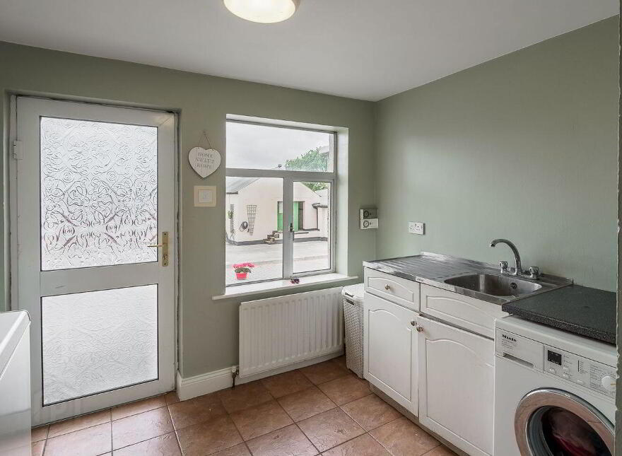 Castlelake, Cashel, Golden, E25TD70