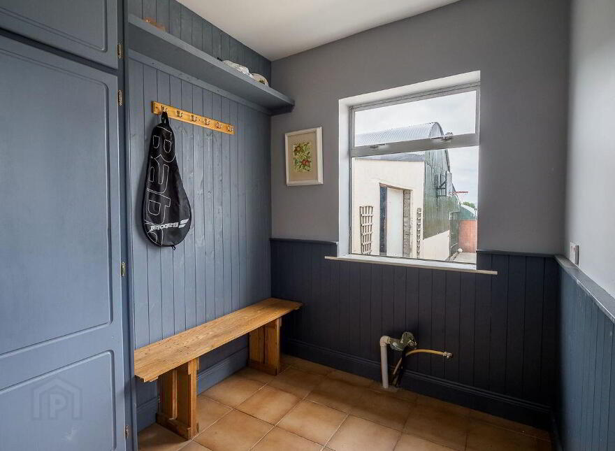 Castlelake, Cashel, Golden, E25TD70