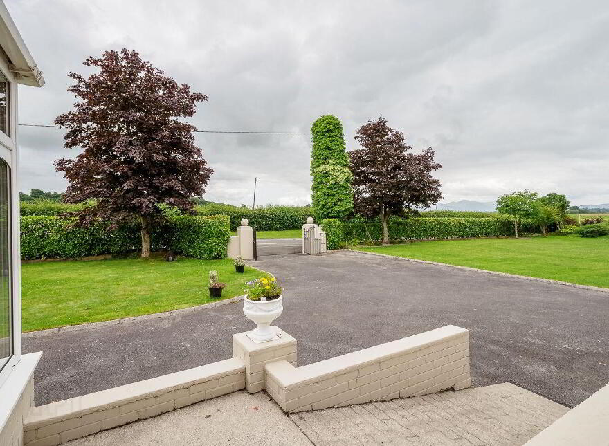 Castlelake, Cashel, Golden, E25TD70