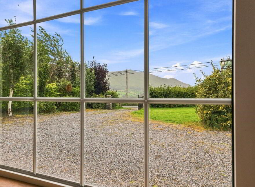 Adelaide House, Ballycrehane, Aherlow, E34HD85