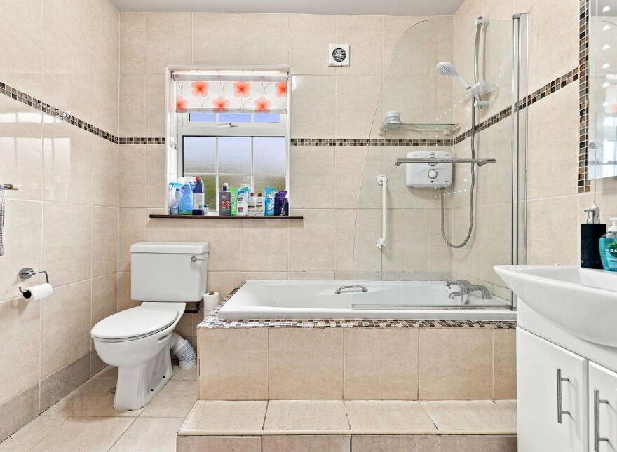 Adelaide House, Ballycrehane, Aherlow, E34HD85