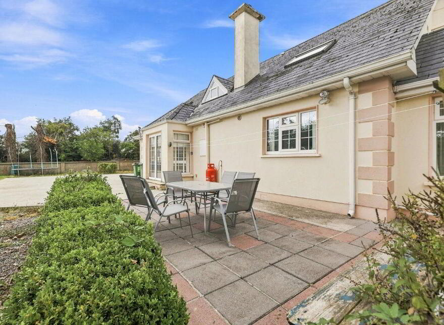 Adelaide House, Ballycrehane, Aherlow, E34HD85