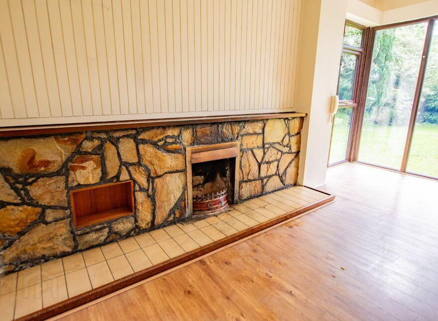 Moate Road, Ballymore, N91FR82