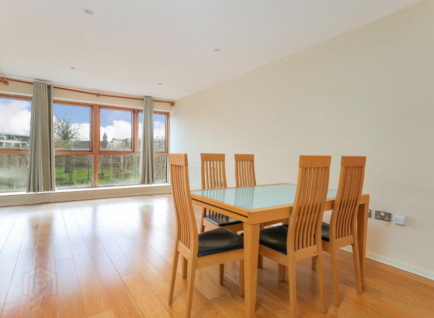44 Merton Hall, Milltown Avenue, Mount Saint Annes, Milltown, D06
