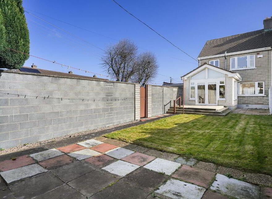 House Plus Site At 2 St. Patrick's Road, Greenhills, Greenhills, D12
