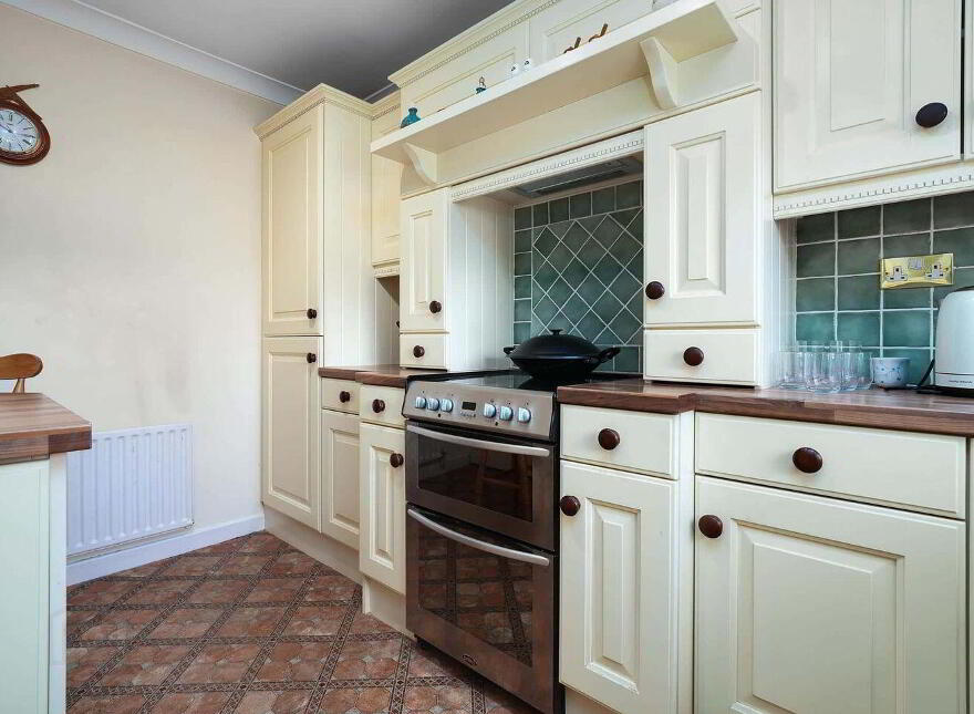 33 St Johns Court, Clondalkin, Clondalkin, D22