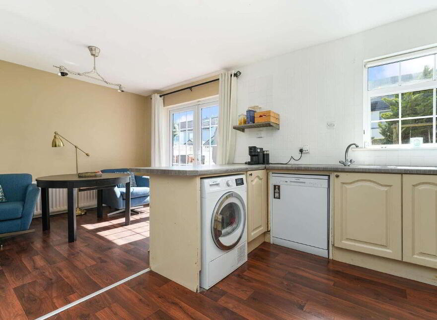 2 Pineview Park, Aylesbury, Dublin 24, D24