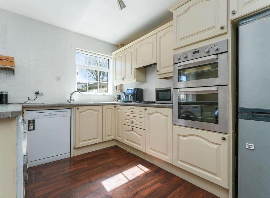 2 Pineview Park, Aylesbury, Dublin 24, D24