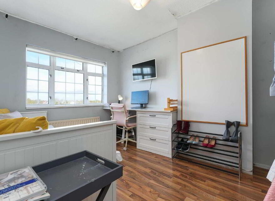 2 Pineview Park, Aylesbury, Dublin 24, D24