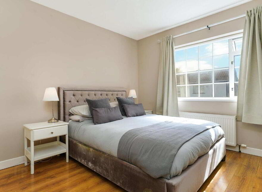 2 Pineview Park, Aylesbury, Dublin 24, D24