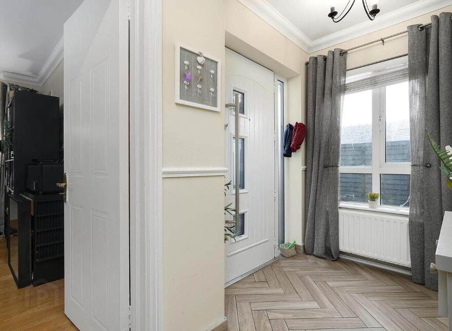 80 Castle Riada Avenue, Lucan