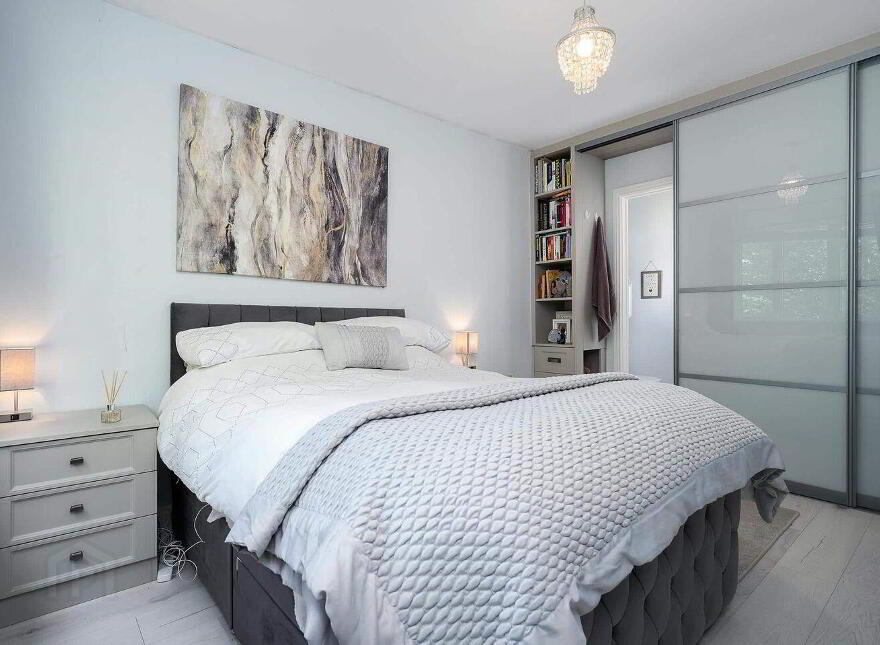 80 Castle Riada Avenue, Lucan