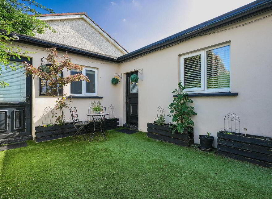 80 Castle Riada Avenue, Lucan