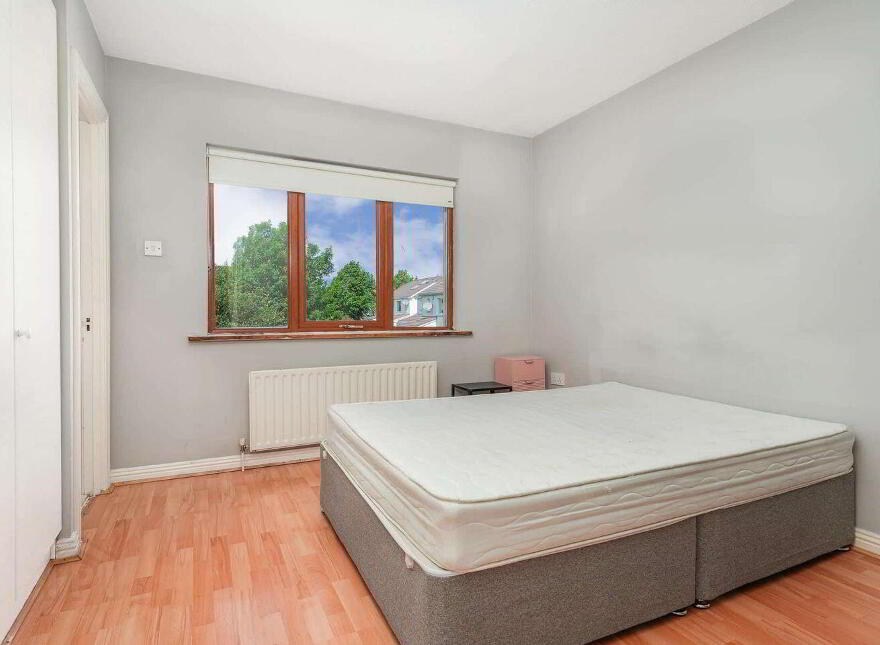 27 Earlsfort Lawn, Lucan