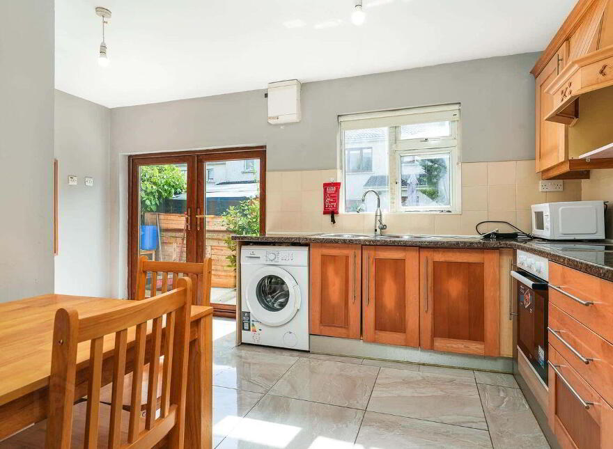 27 Earlsfort Lawn, Lucan