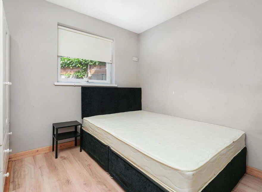 27 Earlsfort Lawn, Lucan